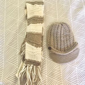 Hat and scarf Fossil set !
